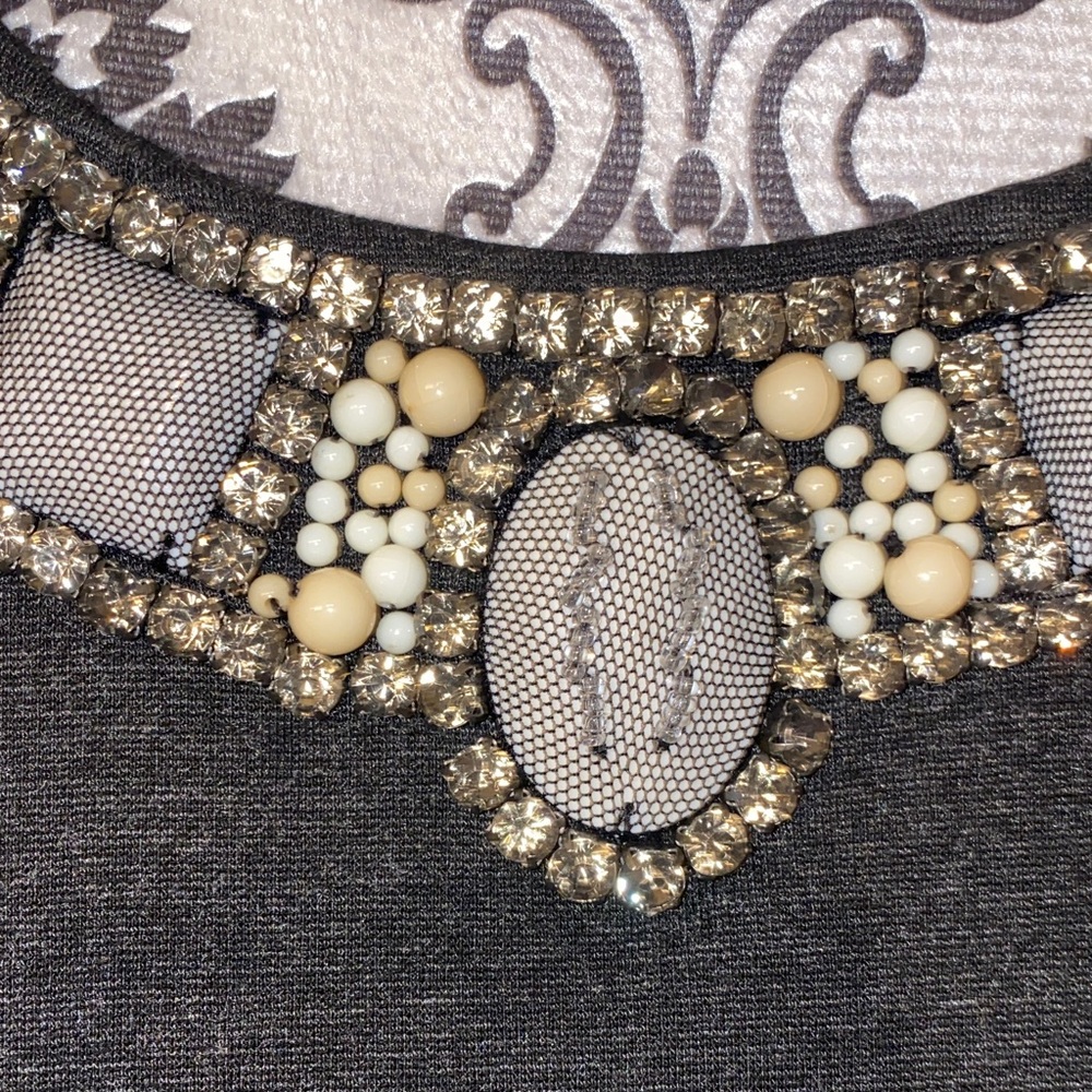 3/$45 Cabi The Glitz Sleeveless Top Embellished Neckline Size 4 Style #508 - Picture 5 of 15